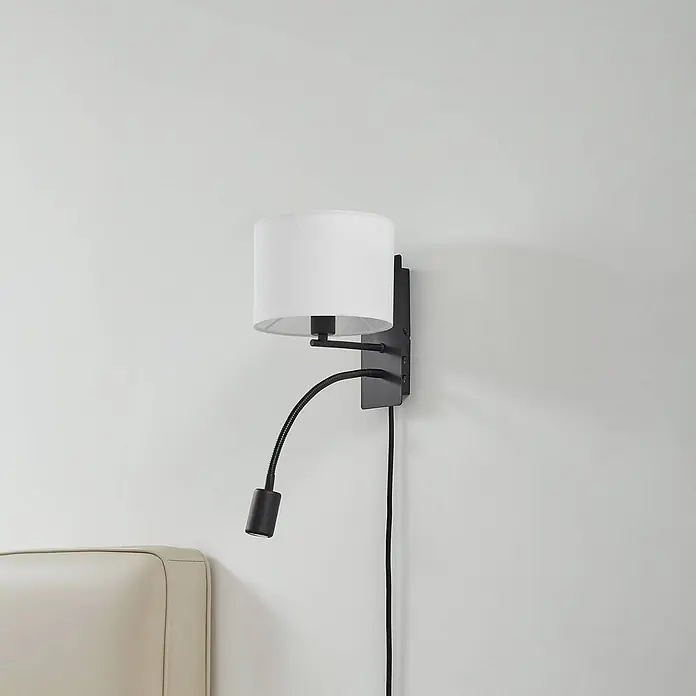 Lindby Wandleuchte Florens - weiß / opal, E14 - Schwarze Wandleuchte mit weißem Schirm und flexiblem Lesearm. Ideal für den Nachttisch, mit sichtbarem Kabel.