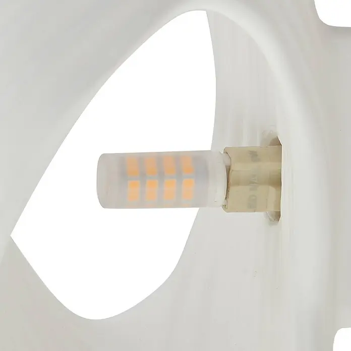 Lindby Wandleuchte Ornela AI - weiß / opal, G9 - G9 LED-Leuchtmittel mit warmweißen Chips und durchsichtiger Abdeckung, in weiße Lampenfassung eingesetzt.