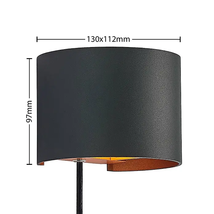 Arcchio Wandleuchte Zuzana - L x B x H: 11,2 x 13 x 9,7 cm, schwarz, G9 - Dunkelgraue zylindrische Wandleuchte mit Kupfer-Innenseite und Maßen.