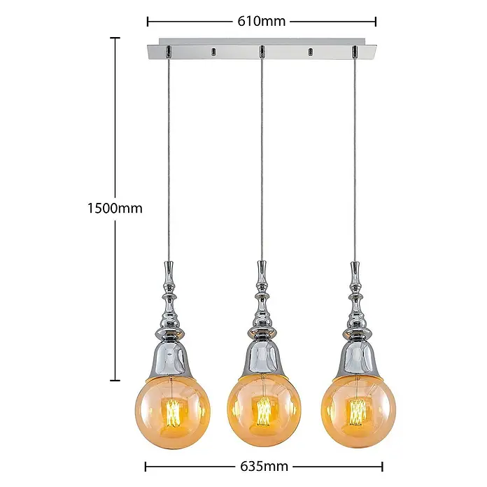 Lucande Pendelleuchte Gesja - L x B x H: 63,5 x 13,5 x 32,5 cm, chrom, E27 - Dreiflammige Pendelleuchte mit 610mm Chrom-Baldachin und bernsteinfarbenen Glaskugeln (635mm Breite), Gesamthöhe 1500mm.