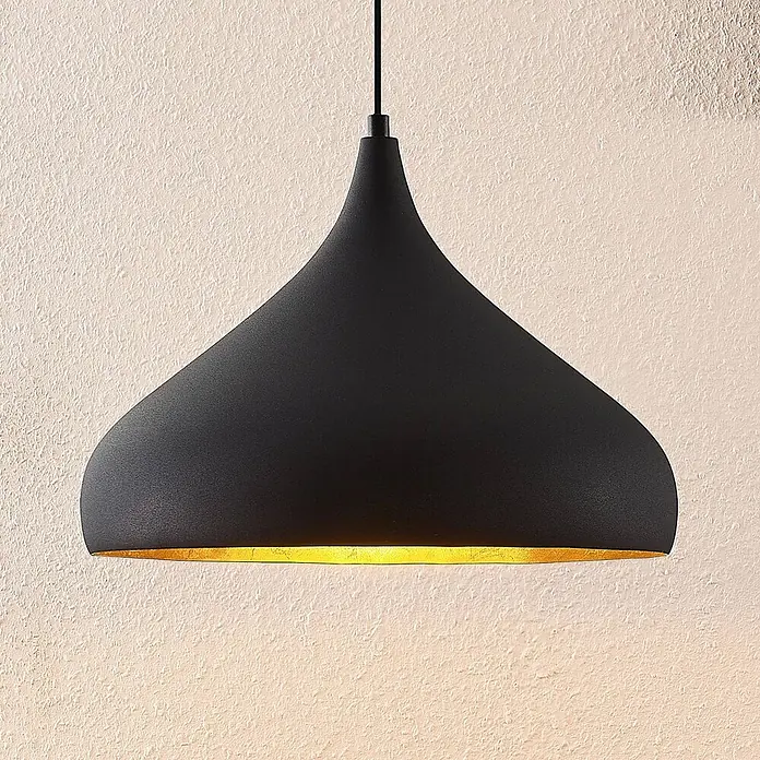 Arcchio Pendelleuchte Lunus - L x B x H: 40,5 x 40,5 x 27 cm, Schwarz, gold, E27 - Mattschwarze Pendelleuchte mit goldener Innenseite, an einem Deckenkabel hängend.