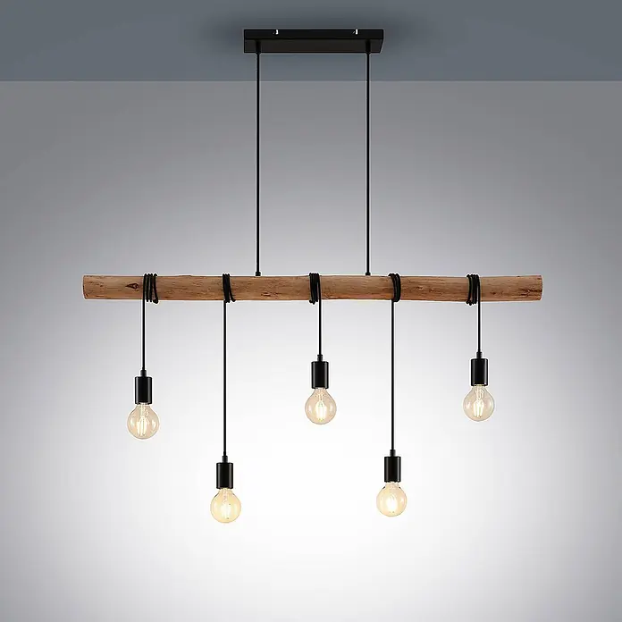 Lindby Pendelleuchte Rom - L x B x H: 116 x 7,5 x 150 cm, schwarz, Schwarz matt, holz hell, E27 - Hängeleuchte mit Holzstamm, schwarzen Kabeln und fünf Glühbirnen.