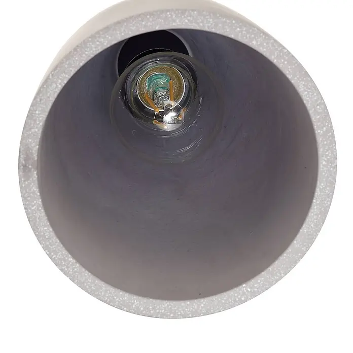 Lindby Pendelleuchte Sanne - alu / grau / zink, betongrau, E27 - Helle grau gesprenkelte zylindrische Pendelleuchte mit dunkelgrauem Inneren, von unten gesehen, mit LED-Glühbirne.