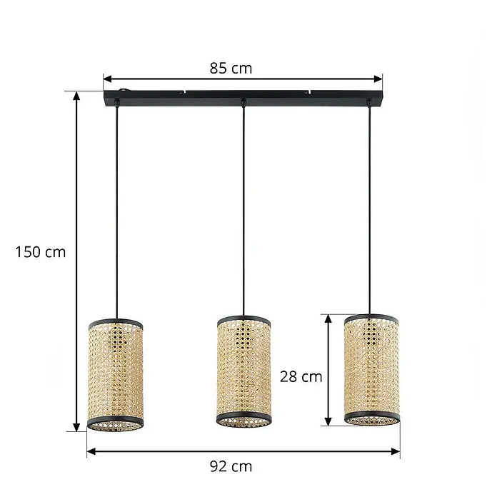 Lindby Pendelleuchte Yaelle - L x B x H: 92 x 15 x 28 cm, Holz hell, holz hell, E27 - Dreiflammige Pendelleuchte mit schwarzem Balken und drei zylindrischen Rattan-Lampenschirmen, 150 cm hoch, 85 cm Balkenlänge.