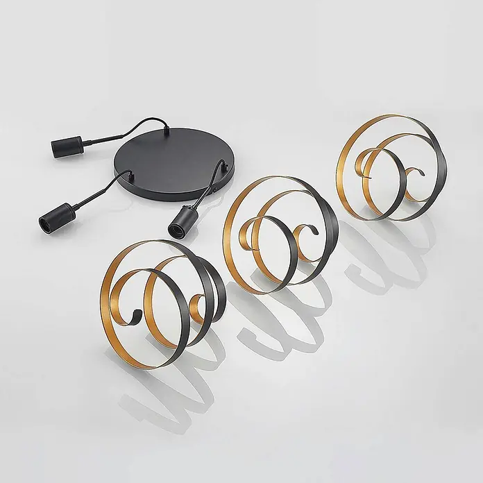 Lindby Pendelleuchte Colten - schwarz, mattSchwarz, gold, E27 - Schwarze Deckenplatte mit drei Lampenfassungen und drei schwarz-goldenen, gewickelten Metallschirmen.