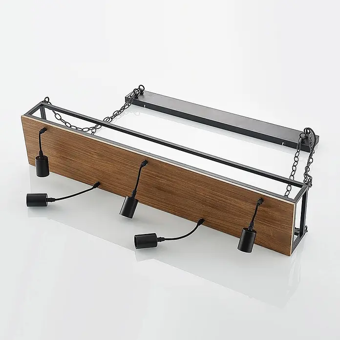 Lindby Pendelleuchte Kirista - L x B x H: 100 x 20 x 15 cm, Schwarz, kiefer dunkel, E27 - Rechteckige Hängeleuchte mit Holzplatte, schwarzem Metallrahmen und vier schwarzen Lampenfassungen, an Ketten aufgehängt.