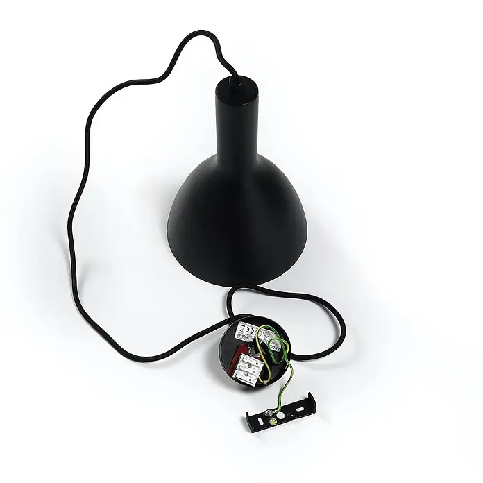 Arcchio Pendelleuchte Cosmina - L x B x H: 17,5 x 17,5 x 26 cm, schwarz, Schwarz, gold, E27 - Schwarze Pendelleuchte, unmontiert mit freiliegender Verkabelung und Montagehalterung.