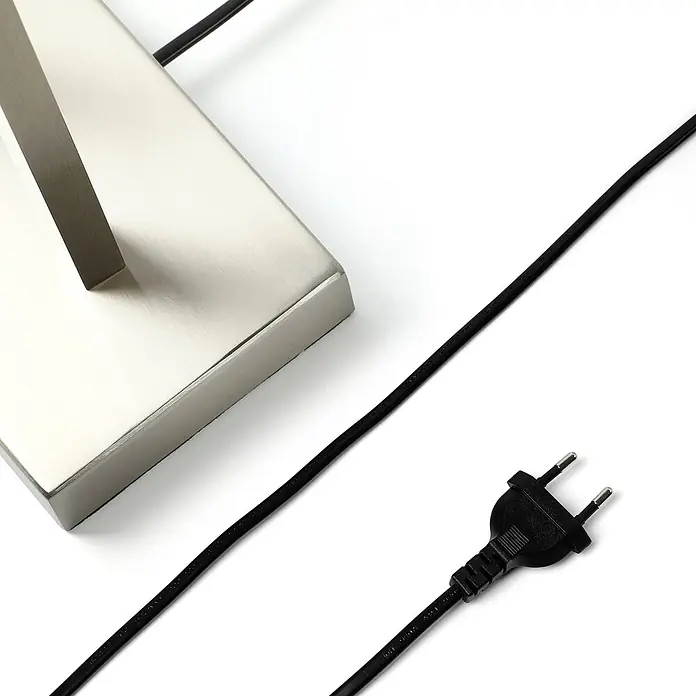 Lindby Tischleuchte Sigurd - L x B x H: 20 x 32 x 54 cm, alu / grau / zink, weiß / opal, E27 - Gebürsteter Metallgerätefuß mit schwarzem Netzkabel und Eurostecker (Typ C).