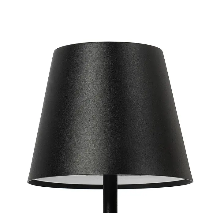 Lindby Tischleuchte Janea - L x B x H: 11,4 x 11,4 x 25 cm, schwarz, schwarz - Schwarzer konischer Lampenschirm mit strukturierter Oberfläche und weißer Innenseite.