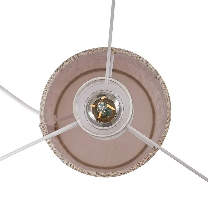 Lindby Tischleuchte Elfie - L x B x H: 35 x 35 x 40 cm, creme / amber, E27 - Innenansicht eines hellbeigen Lampenschirms aus Stoff mit sichtbarer LED-Birne und weißem Rahmen.