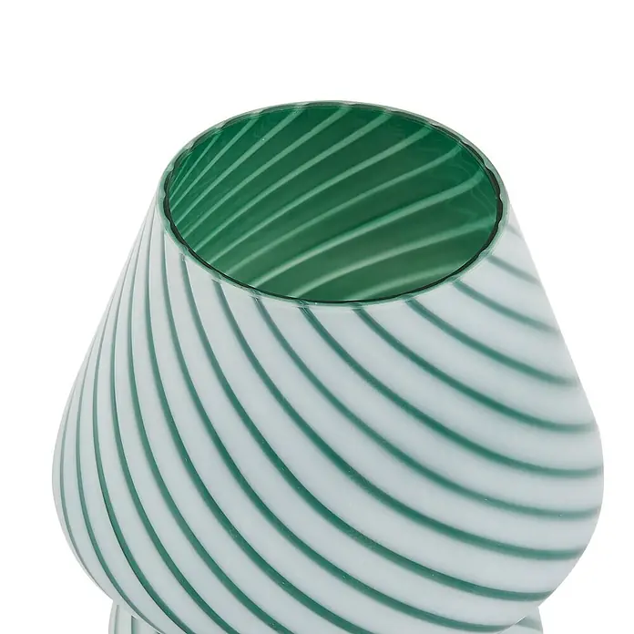 Lindby Tischleuchte Andriana - L x B x H: 15 x 15 x 18,2 cm, grün, grün, E14 - Grünes und weißes spiralförmig gestreiftes Glasgefäß.