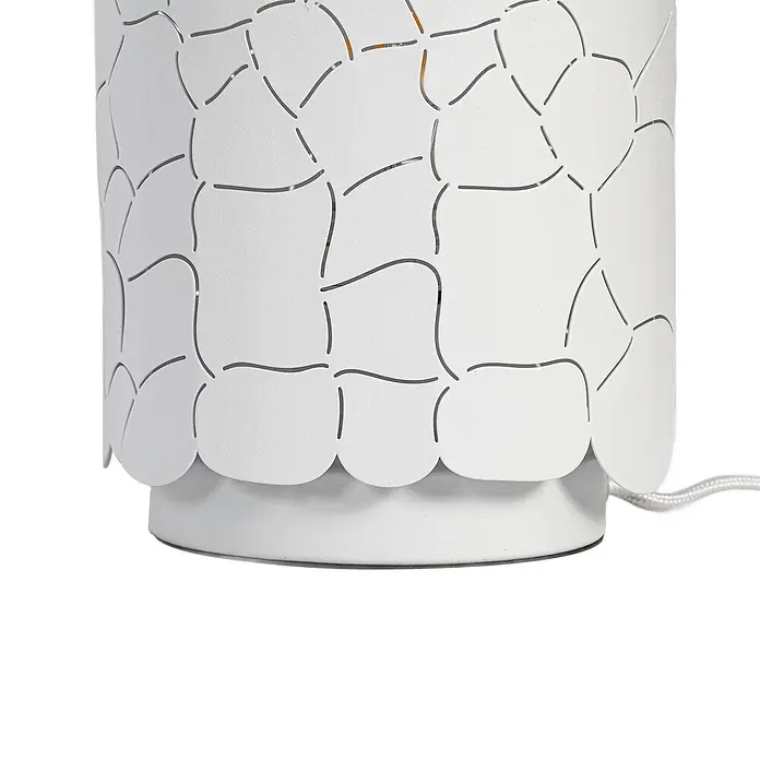 Lindby Tischleuchte Aralena - weiß / opal, E27 - Weiße perforierte Lampe mit organischem Muster und sichtbarem Netzkabel.