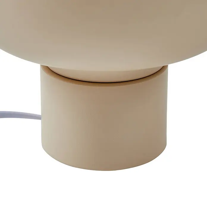 Lindby Tischleuchte Fiora - L x B x H: 20 x 20 x 21 cm, creme / amber, E27 - Matte beige Lampe mit zylindrischem Fuß und kugelförmigem Schirm, mit hellem Netzkabel.
