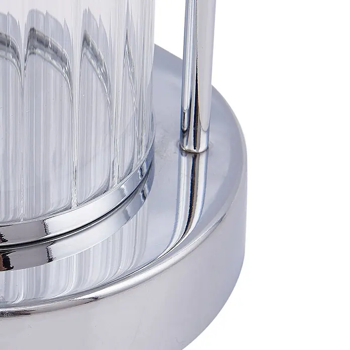 Lindby Tischleuchte Mareli - klar / transparent, chrom / silber - Halter aus geripptem Klarglas mit poliertem Chromsockel und Stützstange.