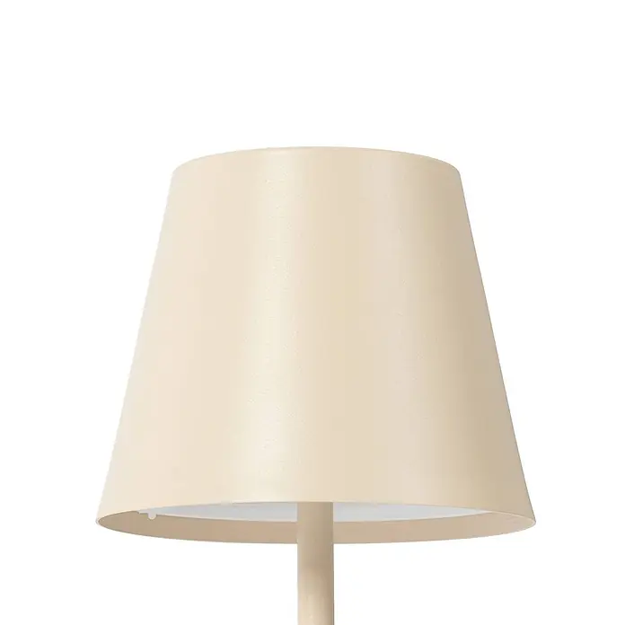 Lindby Tischleuchte Janea - creme / amber, creme / amber - Beiger konischer Lampenschirm mit texturierter Oberfläche, auf passendem Ständer.