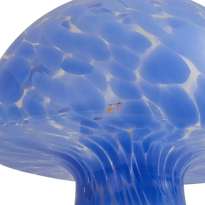 Lindby Tischleuchte Hubi - L x B x H: 22 x 22 x 28 cm, blau, blau, E27 - Blauer Kunstglas-Dekorationspilz mit gesprenkeltem Muster.