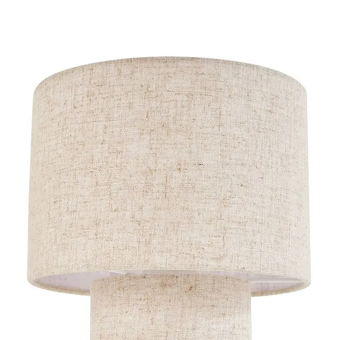Lindby Tischleuchte Elfie - creme / amber, E27 - Nahaufnahme eines doppellagigen zylindrischen Lampenschirms aus strukturiertem, naturbeigem Stoff.