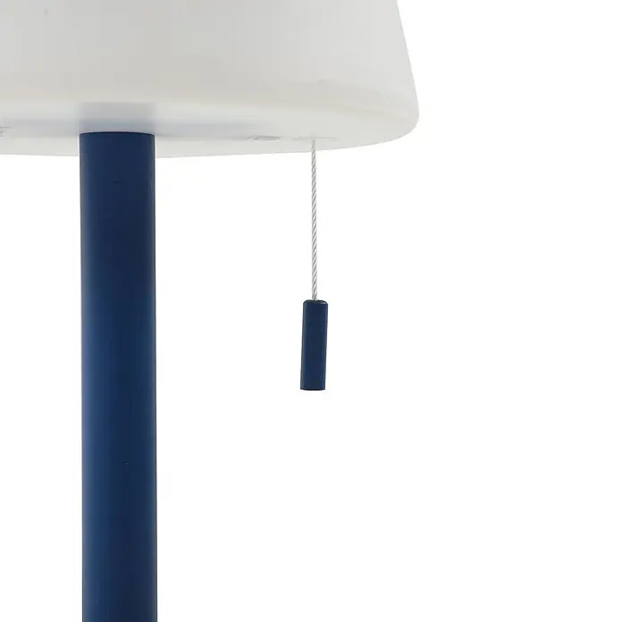 Lindby Tischleuchte Azalea - L x B x H: 16,5 x 16,5 x 45 cm, blau - Lampe mit weißem Schirm, blauem Ständer und blauem Zugkettengriff.