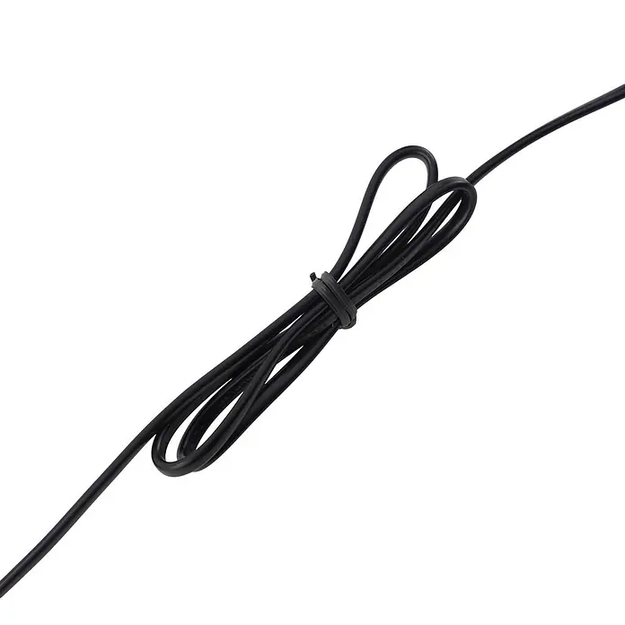 Lucande Tischleuchte Luoti - schwarz, schwarz, E27 - Schwarzes Elektrokabel, ordentlich mit einem schwarzen Kabelbinder zur Organisation zusammengebunden.