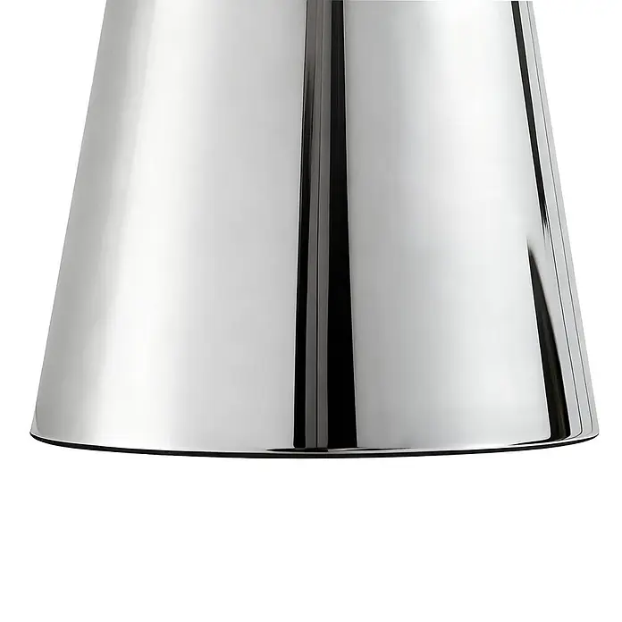 Lindby Tischleuchte Nevijo - chrom / silber, chrom / silber - Reflektierender, ausgestellter Metallsockel in Silber mit einem mittigen schwarzen Streifen und schwarzem Unterrand.