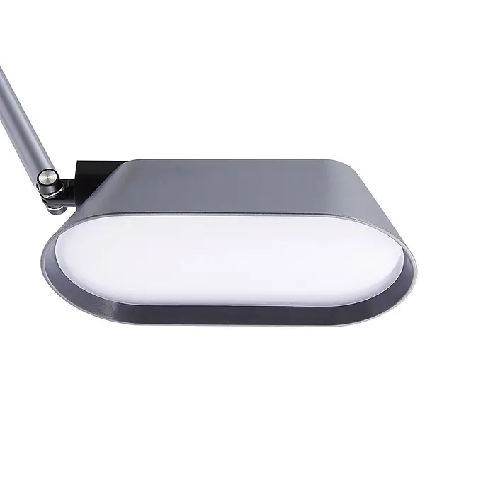 Lindby Tischleuchte Thies - L x B x H: 45,9 x 9,2 x 78,9 cm, alu / grau / zink, alu / grau / zink - Nahaufnahme eines schlanken, grauen LED-Leuchtenkopfs mit ovalem weißem Diffusor, verbunden mit einem Arm durch ein silbernes Gelenk.
