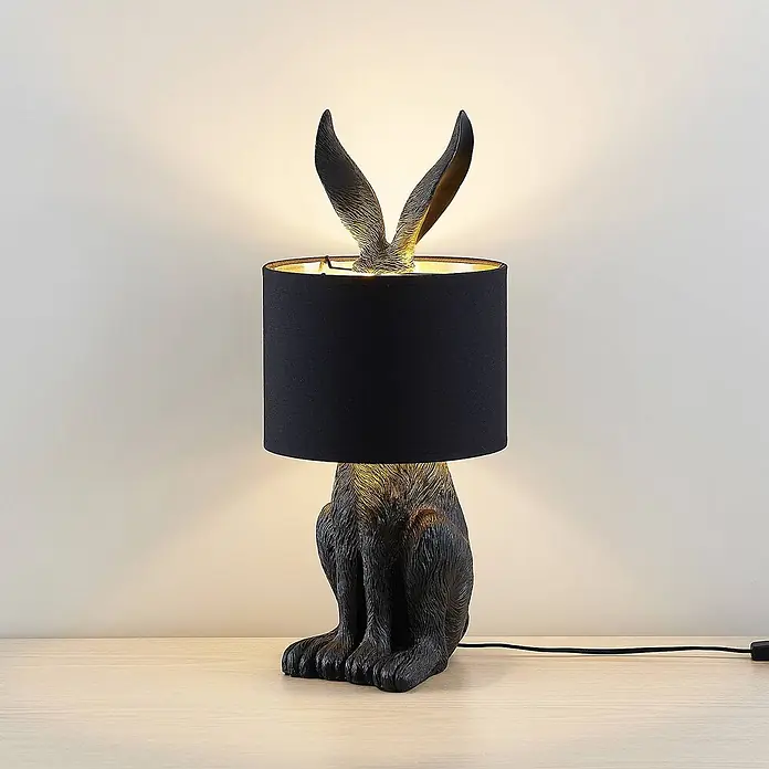 Lindby Tischleuchte Lorentina - L x B x H: 24 x 24 x 56 cm, schwarz, E27 - Schwarze Hasen-Tischlampe mit texturiertem Fuß und schwarzem Schirm.