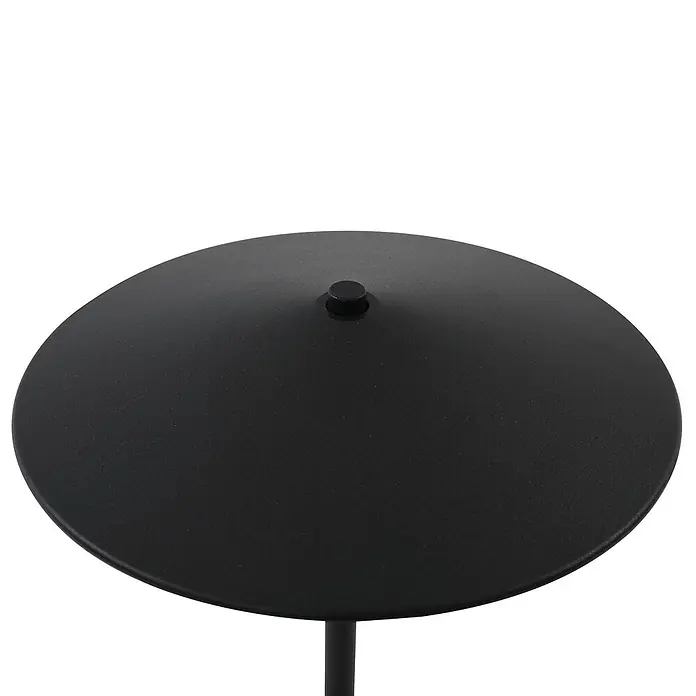 Lindby Tischleuchte Ayva - schwarz, schwarz - Schwarze, runde, flache Oberfläche mit zentralem Knopf und Stützstange.