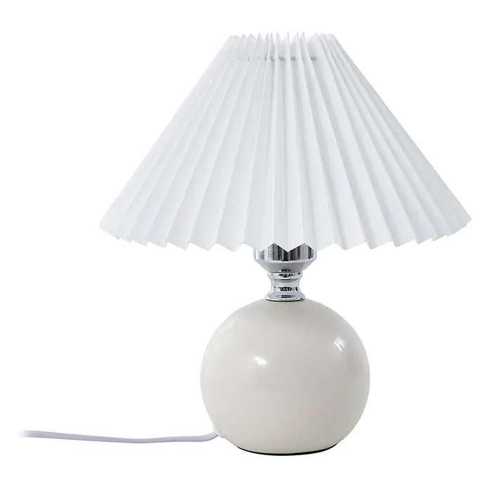 Lindby Tischleuchte Kerimi - L x B x H: 24 x 24 x 29 cm, weiß / opal, weiß / opal, E27 - Tischlampe mit weißem Plisseeschirm und glänzendem beigefarbenem Kugel-Sockel.