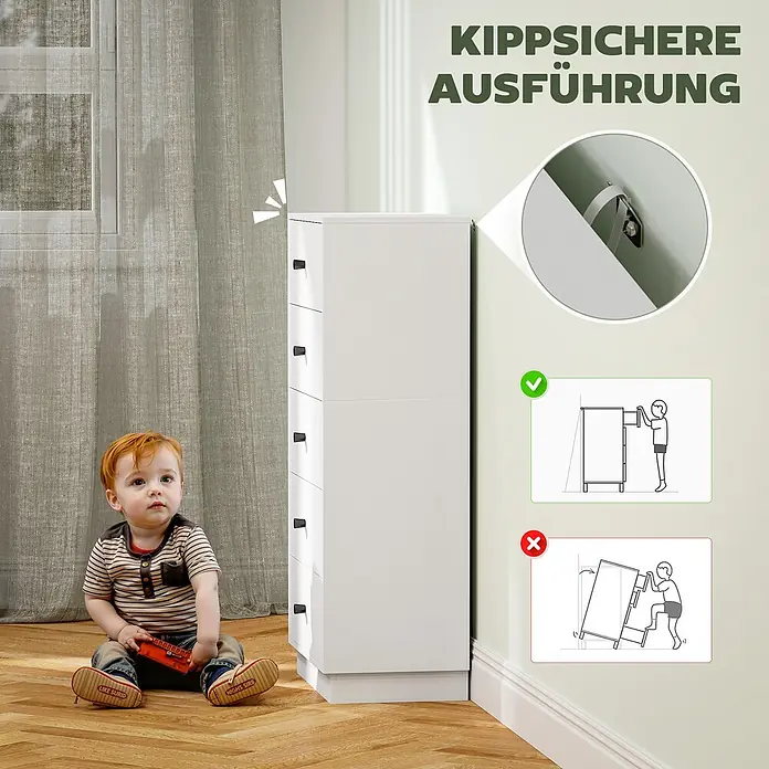 Homcom Kommode 1-teilig - L x B x H: 47 x 29 x 95 cm, Weiß, Anzahl Schubladen: 5 Stk. - Weiße Kommode mit schwarzen Griffen, kippsicher an der Wand befestigt, neben einem Baby.