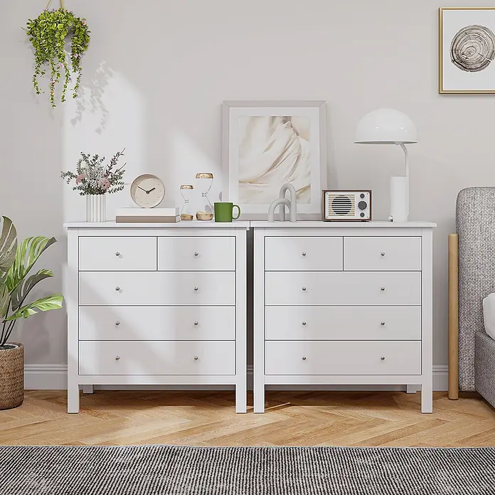 Homcom Kommode 1-teilig - L x B x H: 79 x 39,5 x 80,5 cm, Weiß, Anzahl Schubladen: 5 Stk. - Zwei weiße Kommoden nebeneinander, ideal zur Schlafzimmeraufbewahrung.