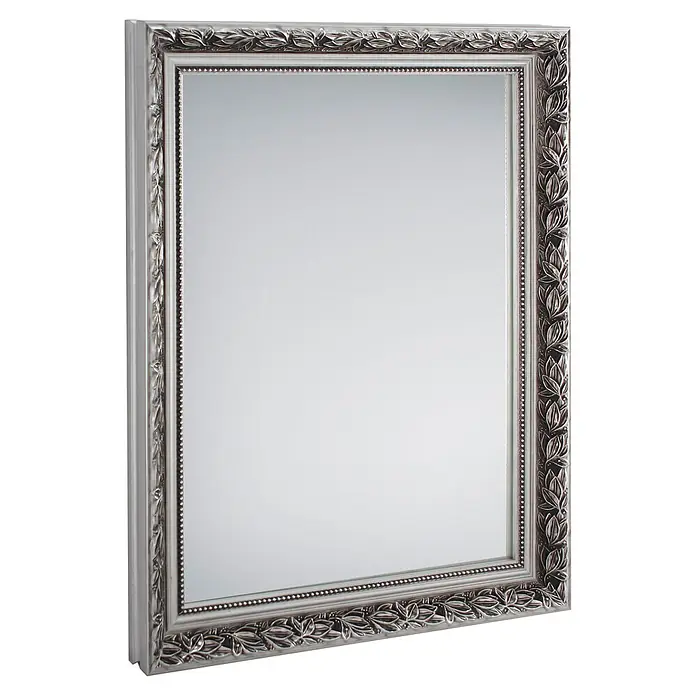 Rahmenspiegel Sonja - 55 x 70 cm, Silber, Holz - Rechteckiger Spiegel mit einem verzierten, silberfarbenen Rahmen, der detaillierte Blattmuster und einen perlenbesetzten Innenrand aufweist.