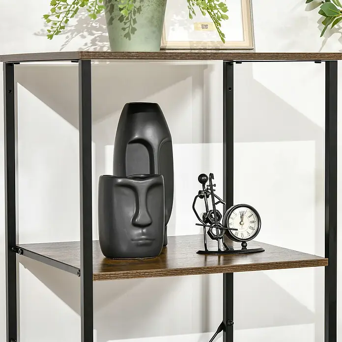 Homcom Kommode 1-teilig - L x B x H: 44 x 40 x 155 cm, Rustikalbraun, Anzahl Schubladen: 3 Stk. - Dunkelbraunes Holz- und schwarzes Metallregal mit zwei Ablagen. Zeigt Ziergefäße, eine Uhr und Pflanzen.