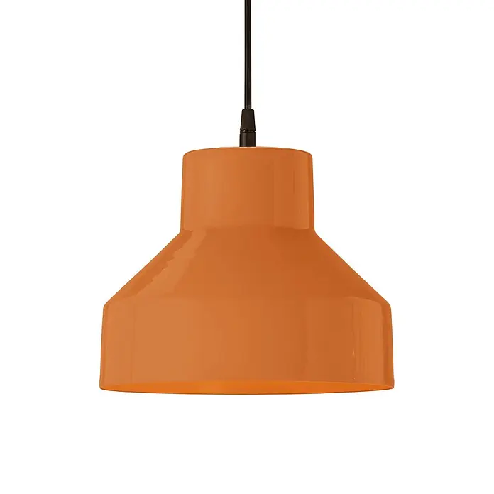 PR Home Pendelleuchte Solo orange -  - Orange Pendelleuchte mit schwarzem Kabel.
