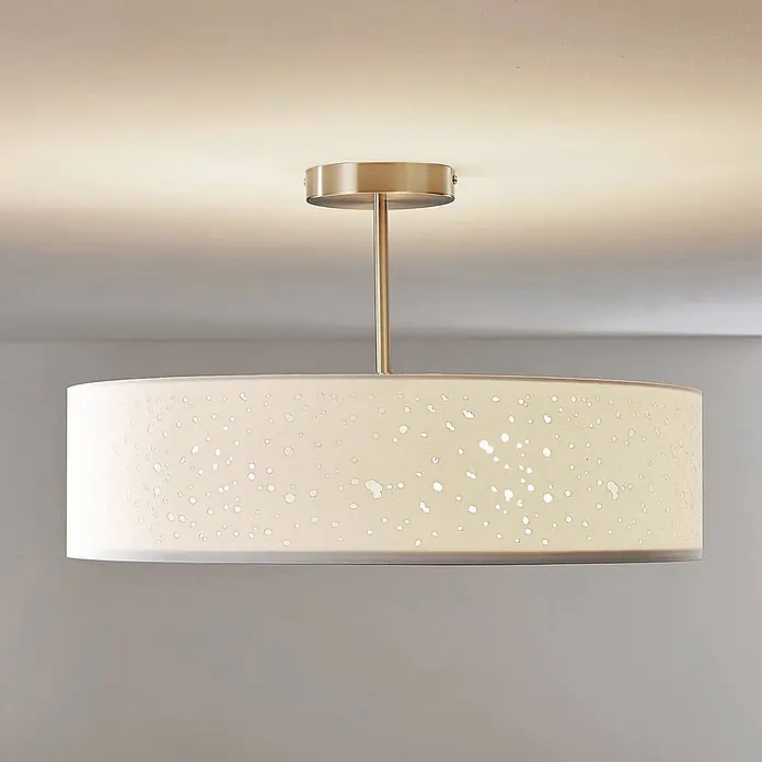 Lindby Deckenleuchte Umma - L x B x H: 50 x 50 x 30 cm, weiß / opal, E27 - Beige Deckenleuchte mit Trommelschirm, weißem Sprenkelmuster und gebürstetem Messingstiel.