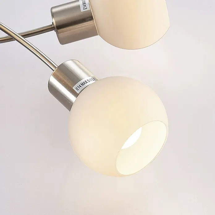 Lindby Deckenleuchte Elaina - alu / grau / zink, E14 - Gebürstete Metallleuchte mit mattierten Glaskugelschirmen, einer beleuchtet. Beschriftung: E14 MAX 5W LED.
