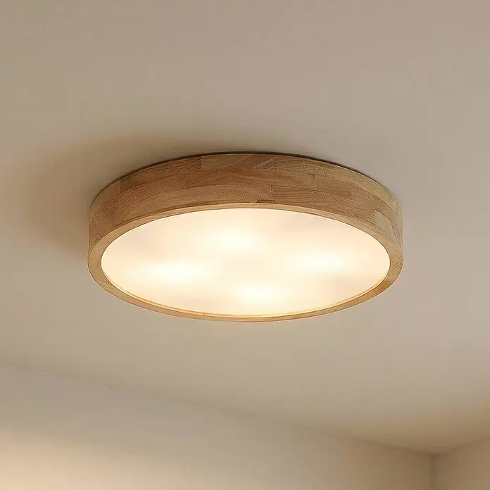 Lindby Deckenleuchte Tanju - Holz hell, E27 - Runde LED-Deckenleuchte mit hellem Holzrahmen und weißem Diffusor, warmes Licht spendend.