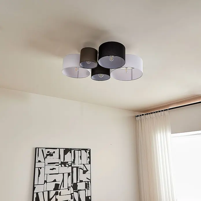 Lindby Deckenleuchte Lettie - Multicolour, E27 - Moderne Deckenleuchte mit fünf runden Textillampenschirmen in Weiß, Schwarz und Braun.