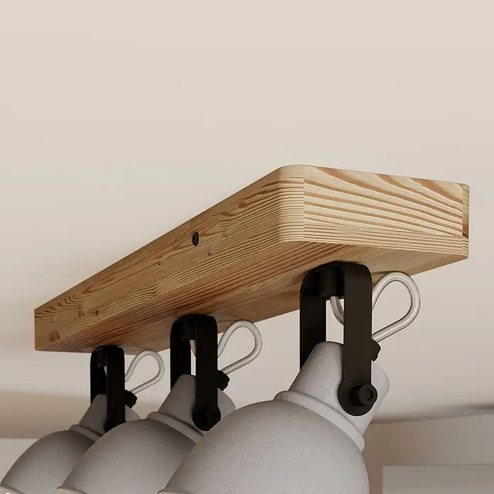 Lindby Deckenstrahler Mitis - Holz hell, alu / grau / zink, GU10 - Deckenleuchte aus Holz mit drei grauen glockenförmigen Lampenschirmen, schwarzer Metallaufhängung und silbernen Spiralkabeln.