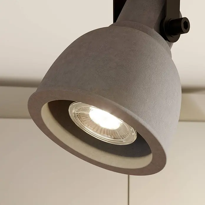 Lindby Deckenstrahler Mitis - Holz hell, alu / grau / zink, GU10 - Grauer Betonoptik-Strahler mit verstellbarem Gelenk, der helles Licht nach unten wirft.