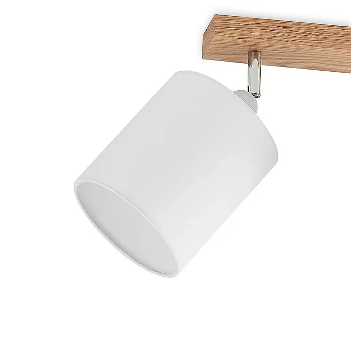 Lindby Deckenstrahler Imarin - Holz hell, weiß / opal, E27 - Moderner, weißer, konischer Glasstrahler an hellem Holzbalken.