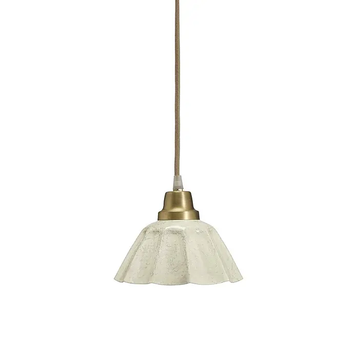 PR Home Pendelleuchte Fensterleuchte - 15 W, E27 - Pendelleuchte mit beigem geflochtenem Kabel, Messingfassung und gerilltem, cremefarbenem Schirm.