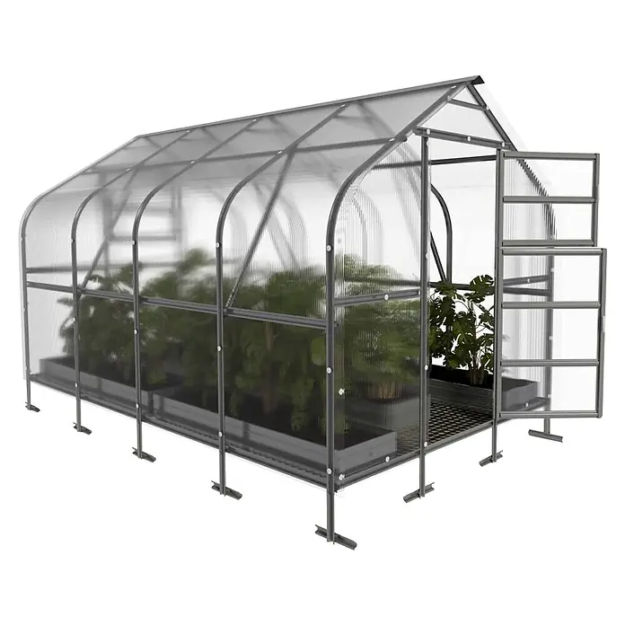Klasika Greenhouses Gewächshaus Drop Klasika - Außenmaß inkl. Dachüberstand (B x T): 250 x 400 cm, Material Seitenwand: Kunststoff, 4 mm, Silbergrau - Großes Gewächshaus mit grauem Metallrahmen und lichtdurchlässigen Platten, offener Tür und Topfpflanzen.