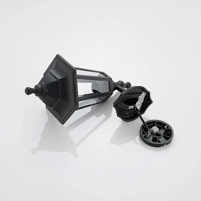 Lindby Außenwandleuchte Nane - 22,1 x 17,1 x 35,6 cm, schwarz, schwarz, IP44 - Schwarze klassische Außenwandleuchte mit Klarglas, teilweise zerlegt mit Innenverkabelung.