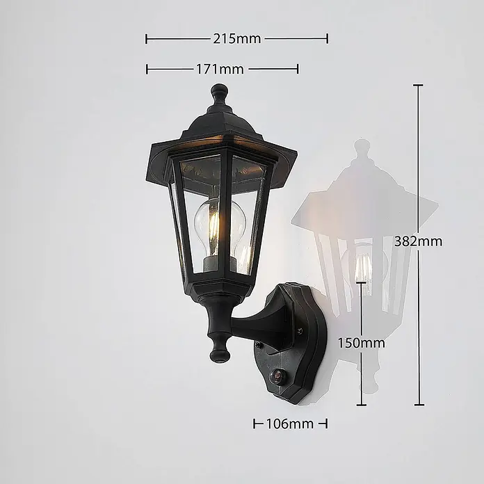 Lindby Außenwandleuchte Nane - schwarz, schwarz, IP44 - Schwarze klassische Außenwandleuchte mit Glaspaneelen, 382mm hoch, 215mm breit und 150mm Wandabstand.