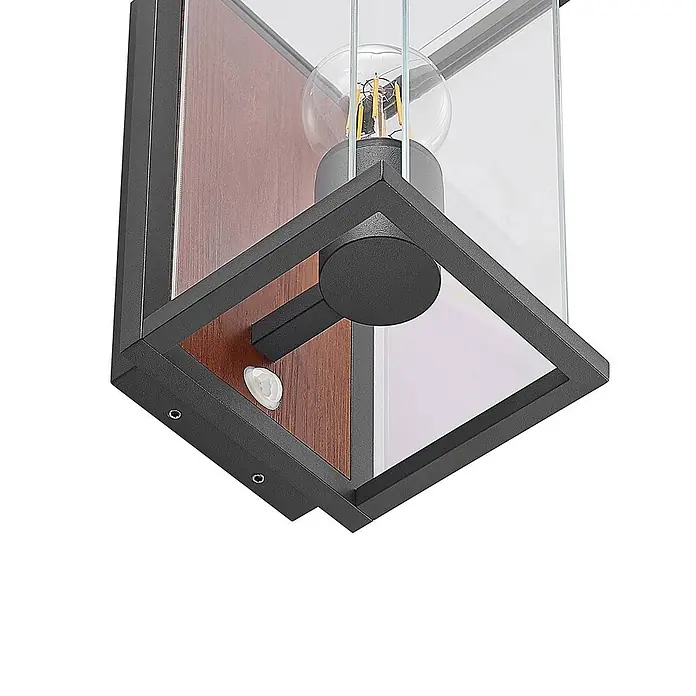 Lucande Außenwandleuchte Elwin - 16,4 x 14 x 29 cm, schwarz, schwarz, IP54 - Moderne Außenwandleuchte: dunkelgraues Metall, Holzpaneel, Klarglas, sichtbare LED-Lampe, Bewegungssensor.
