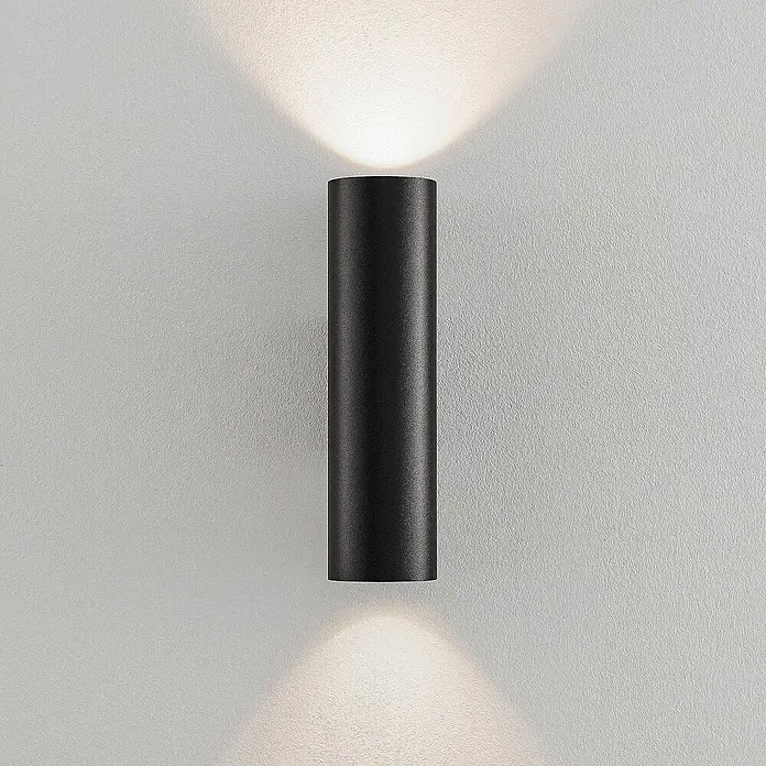 Arcchio Wandleuchte Brinja - L x B x H: 7,2 x 6 x 22,5 cm, schwarz, schwarz, GU10 - Schwarze zylindrische Wandleuchte mit Up- und Downlight.