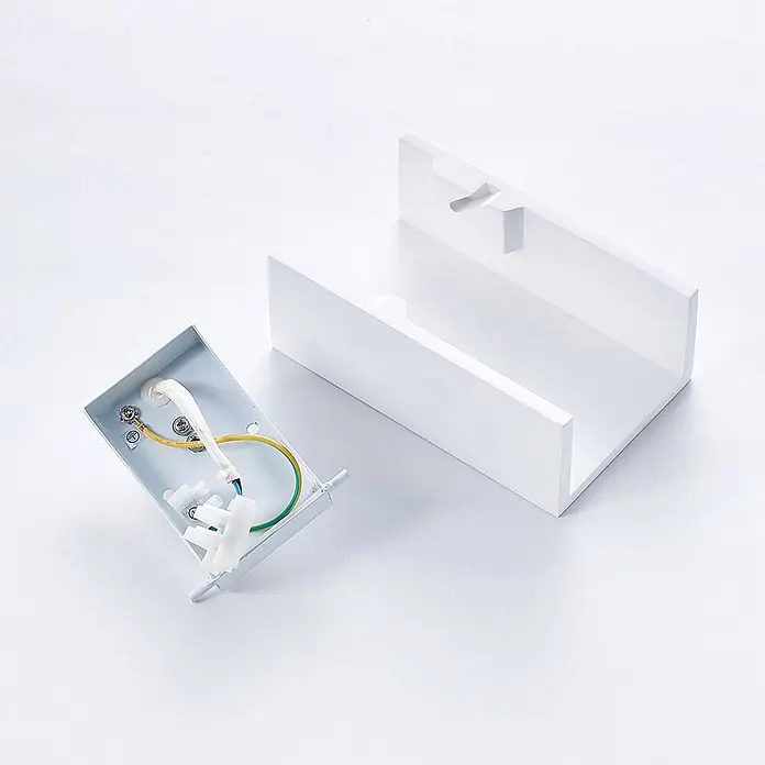 Lindby Wandleuchte Colja - weiß / opal, G9 - Zerlegte weiße Wandleuchte mit Gehäuse und innerem Elektrokasten mit Kabeln.
