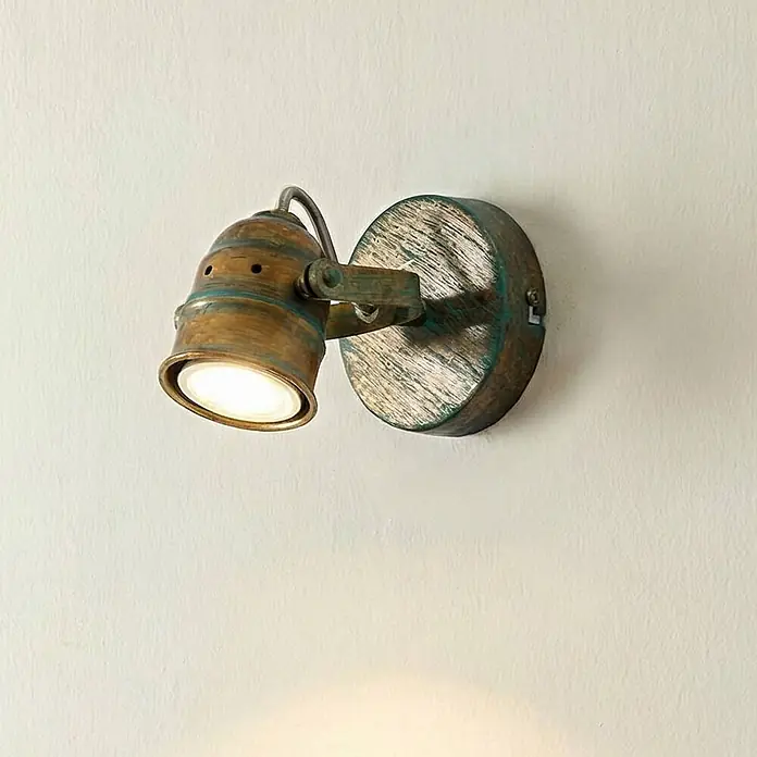 Lindby Wandleuchte Leonor - bronze / altmessing, bronze / altmessing, GU10 - Rustikaler Wandstrahler aus antikem Messing und Türkis, strahlt warmes Licht ab.