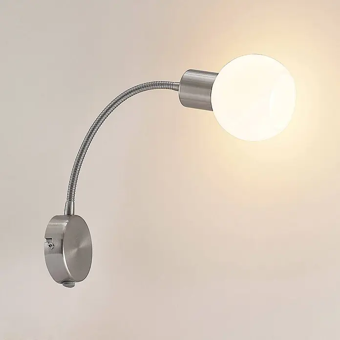 Lindby Wandleuchte Lioma - alu / grau / zink, E14 - Wandmontierte flexible Leselampe aus gebürstetem Metall mit runder Milchglasbirne und integriertem Schalter.