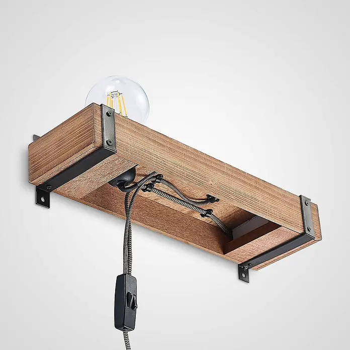 Lindby Wandleuchte Sverina - L x B x H: 12 x 40 x 10 cm, Holz dunkel, E27 - Rustikale Wandlampe: Holzbalken, schwarze Metallhalterungen, sichtbare Glühbirne, geflochtenes Kabel mit Schalter.